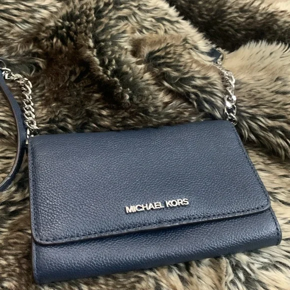 Michael Kors Navy Wallet/Crossbody-NWOT - Picture 3 of 16
